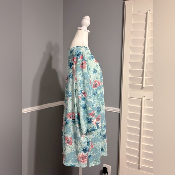 Catherine's Women's Floral Print Cardigan Sweater Topper NWT Size 3X 26-28W - Picture 2 of 7